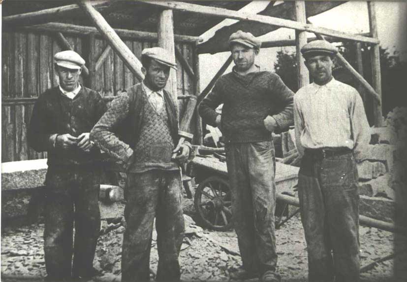Kameníci na kolinecké Hůrce r.1930
